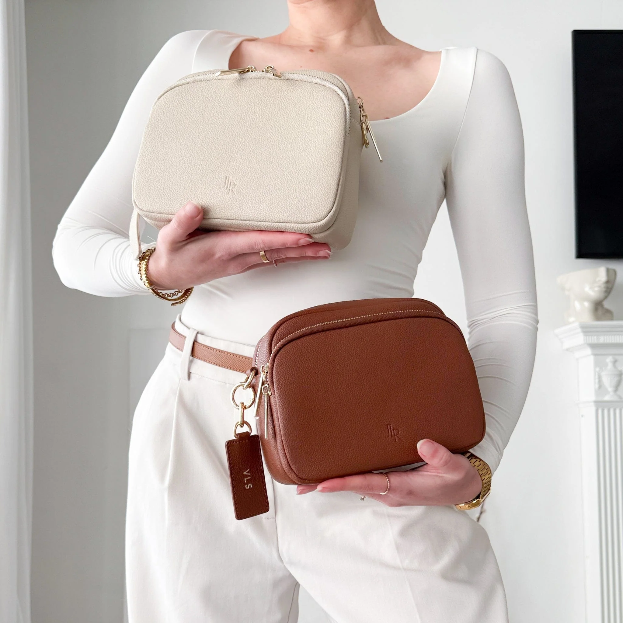 Chelsea Maxi Crossbody Luxe Leather Bag - Ecru - Image 6