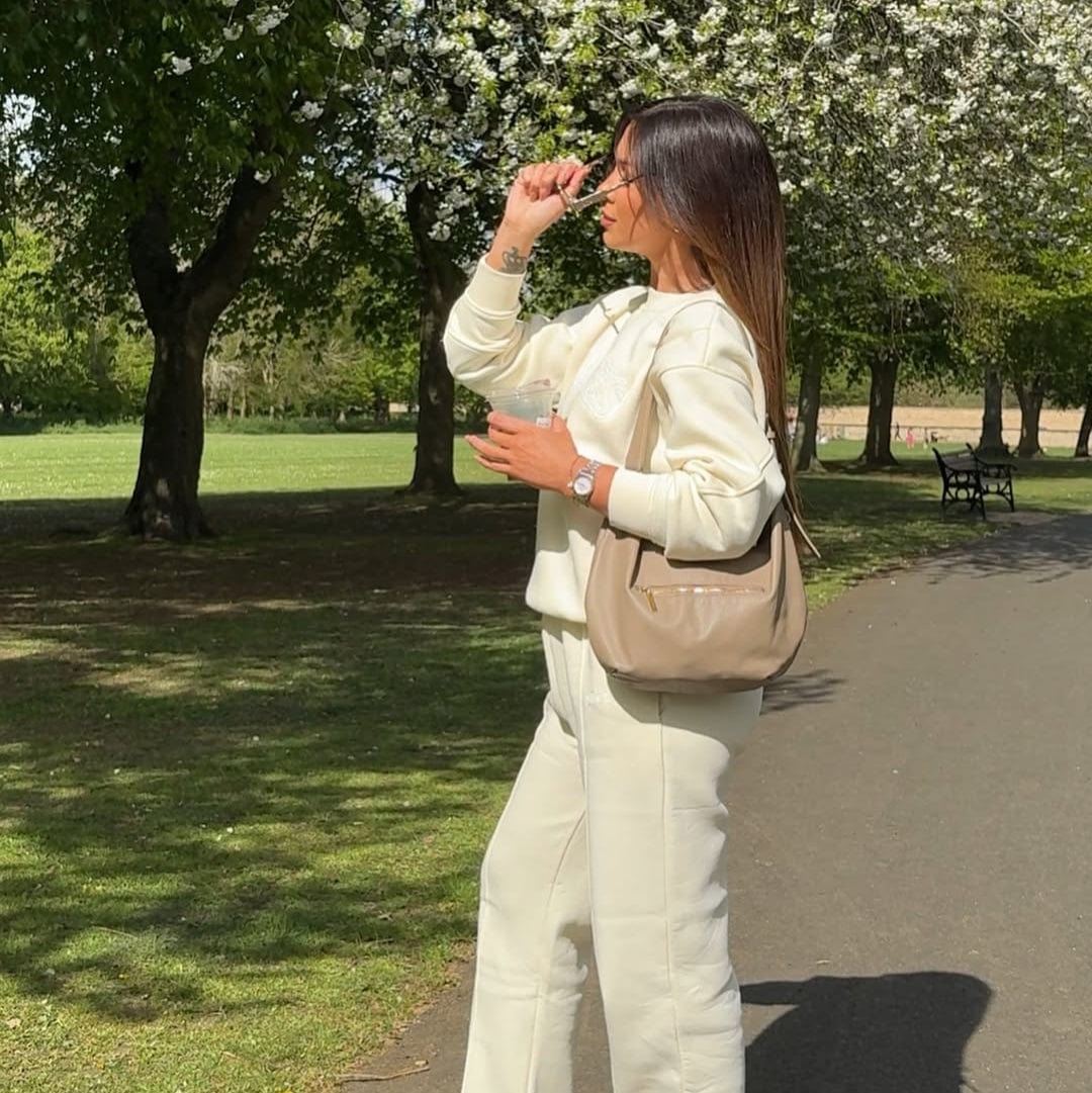 Sloane City Luxe Leather Bag - Taupe - Image 5