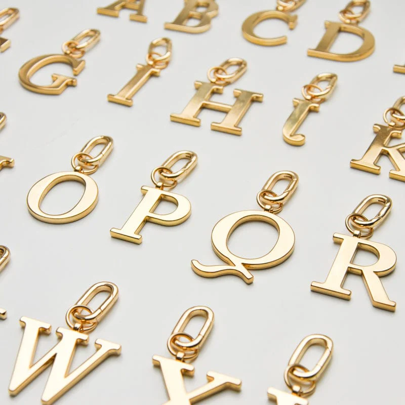 W - Gold Metal Letter Keyring - Image 4